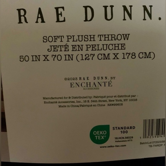 NWT Rae Dunn Throw/Blanket LET IT SNOW Midnight Blue 50x70 Snowglobe Snowflake - Picture 2 of 4